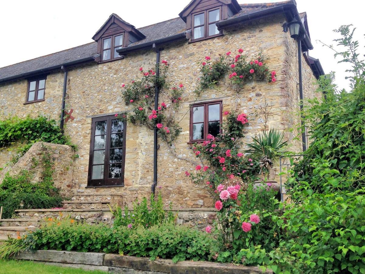 Rose Cottage Musbury Bagian luar foto